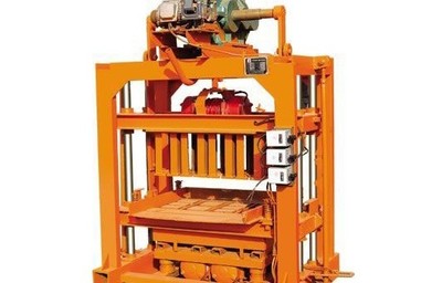 河南恒宇小型免燒磚機(jī)廠與水泥磚設(shè)備 推動建材產(chǎn)業(yè)轉(zhuǎn)型升級